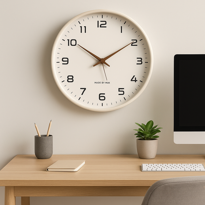 Horloge murale design en bois massif