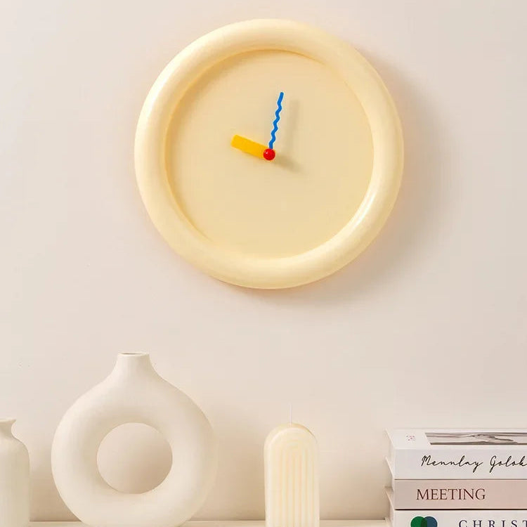 Horloge Murale Vintage – Élégance Rétro