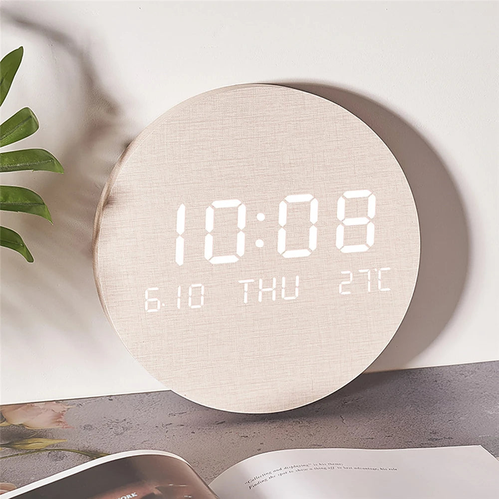 Horloge Murale digitale LED en Bois – Design Minimaliste