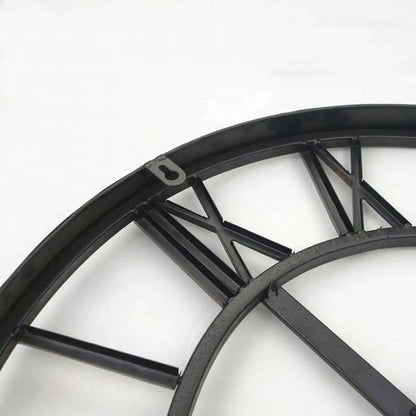 Horloge Murale Vintage en Métal– Design Antique