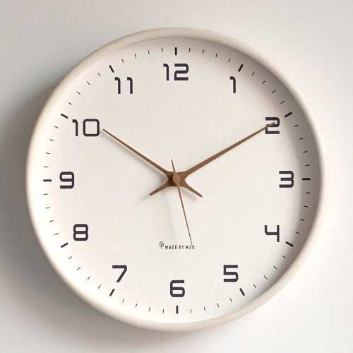 Horloge murale design en bois massif